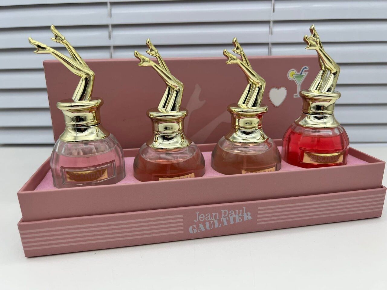 Кликните для увеличения изображения Подарочный набор Jean Paul Gaultier SCANDAL, 4*30ml